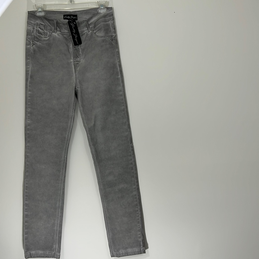 COPY - Gretty Zueger Bamboo Jeans, Size 8. new with tags. runs small